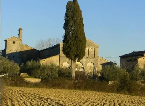 Pieve di S Giovanni battista a Corsano Pieve di S Giovanni battista a Corsano